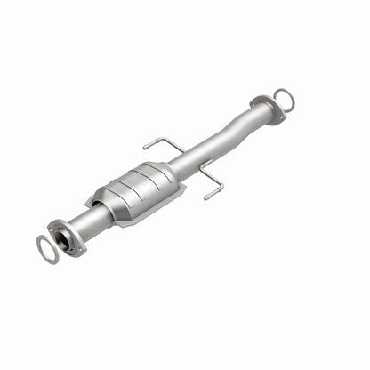 MagnaFlow Direct Fit Catalytic Converter 01-04 Toyota Tacoma 2.4L Rear