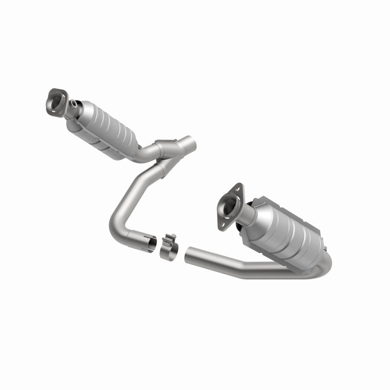 MagnaFlow Direct Fit Catalytic Conv 05-06 Dodge Dakota/2006 Mitsubishi Raider 3.7L Y-Pipe Assembly