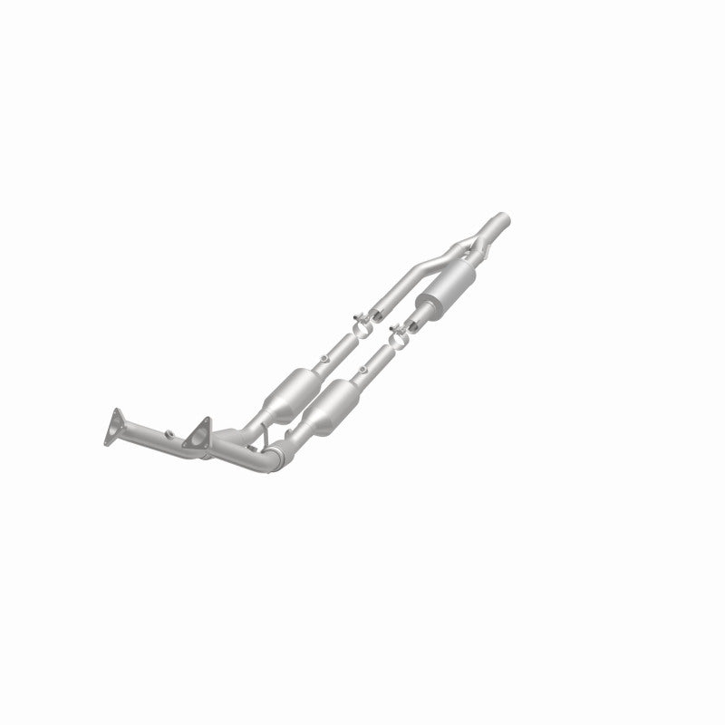 MagnaFlow Direct Fit Catalytic Converter California Grade 06-09 Audi A3 Quattro 3.2L