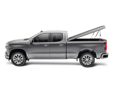 UnderCover 19-20 Chevy Silverado 1500 6.5ft Elite LX Bed Cover - Glory Red