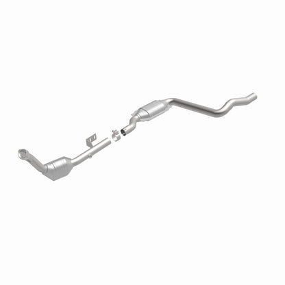 MagnaFlow Direct Fit Catalytic Converter 2003 ML350 3.7L Underbody