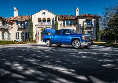 UnderCover 2018 Chevy Silverado (19 Legacy) 6.5ft Elite LX Bed Cover - Glory Red