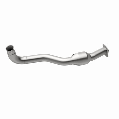 MagnaFlow Direct Fit Catalytic Converter01-05 GM Silv/Sierra 6.6L