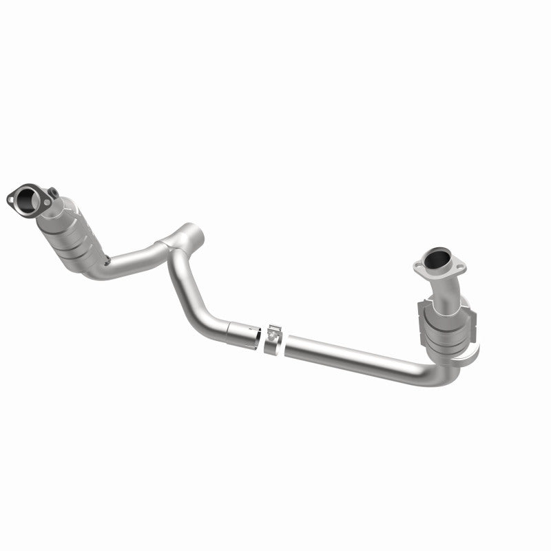 MagnaFlow Direct Fit Catalytic Converter 2006 Dodge RAM 1500 Pickup 5.7L Solid Front Axle