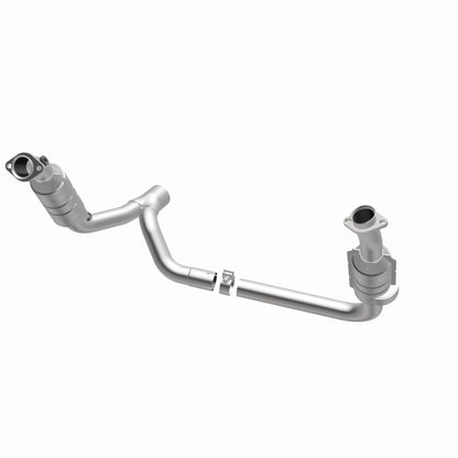 MagnaFlow Direct Fit Catalytic Converter 2006 Dodge RAM 1500 Pickup 5.7L Solid Front Axle