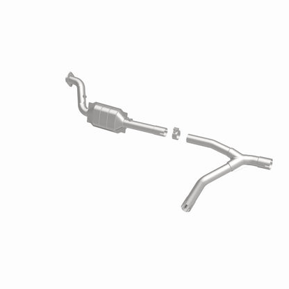 MagnaFlow Direct Fit Catalytic Converter 04-05 Dodge Ram 1500 Pickup 5.7L P/S