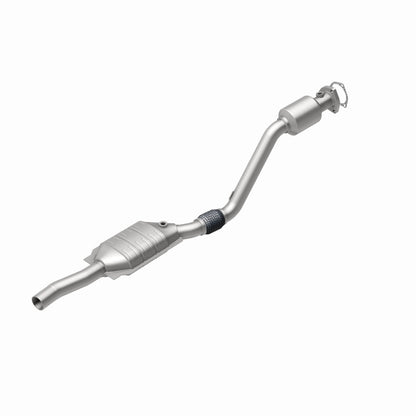 MagnaFlow Direct Fit Catalytic Converter 03 Volkswagen Passat 2.8L