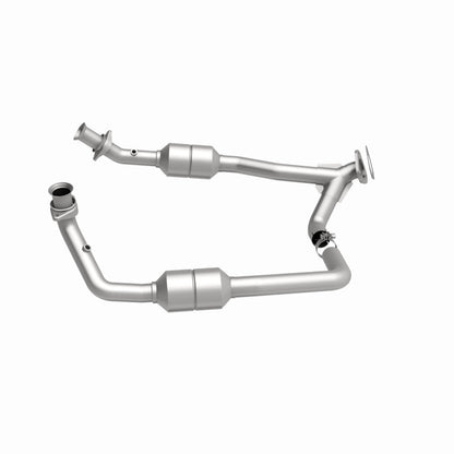 MagnaFlow Direct Fit Catalytic Converter 2002 Ford E-Series Vans 5.4L