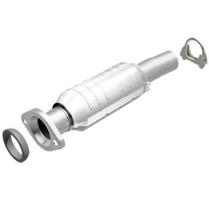MagnaFlow Direct Fit Catalytic Converter 04 Toyota Sienna 3.3L