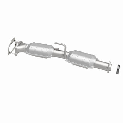 MagnaFlow Direct Fit Catalytic Converter 2001-05 Explorer 4.0L Sport Trac Rear Section