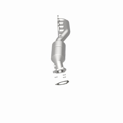 MagnaFlow Direct Fit Catalytic Converter 02-04 VW Passat 4.0L