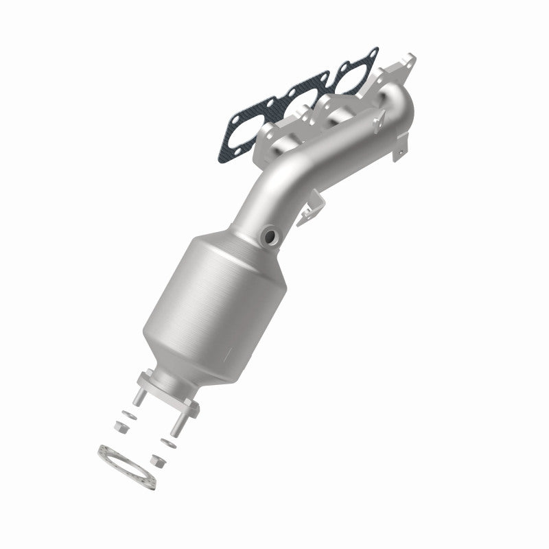 MagnaFlow Direct Fit Catalytic Converter 10-12 Hyundai Genesis 3.8L