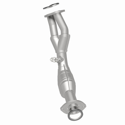 MagnaFlow Direct Fit Catalytic Converter 01-04 Toyota Tacoma 2.7L