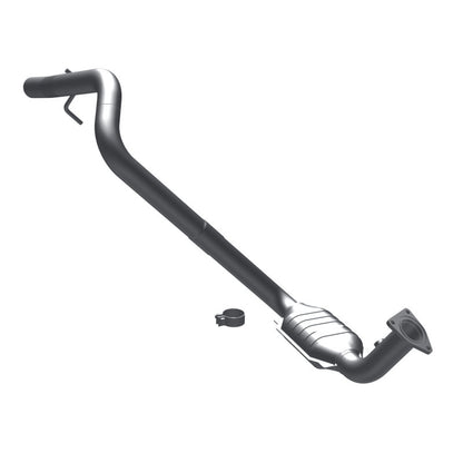 MagnaFlow Direct Fit Catalytic Conv 02-06 Cadillac Escalade / 02-06 GM Yukon (Inc Denali) 6.0L D/S