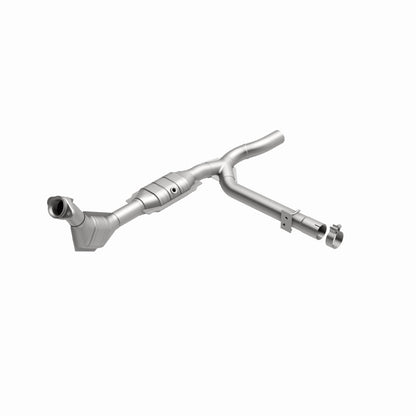 MagnaFlow Direct Fit Catalytic Converter 99-00 Ford F-150 4.6L