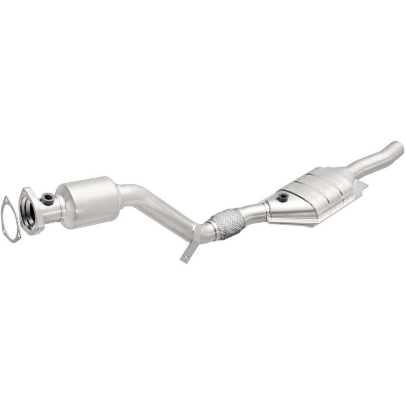 MagnaFlow Direct Fit Catalytic Converter 03 Volkswagen Passat 2.8L