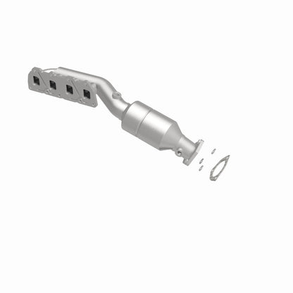MagnaFlow Direct Fit Catalytic Converter 02-04 VW Passat 4.0L