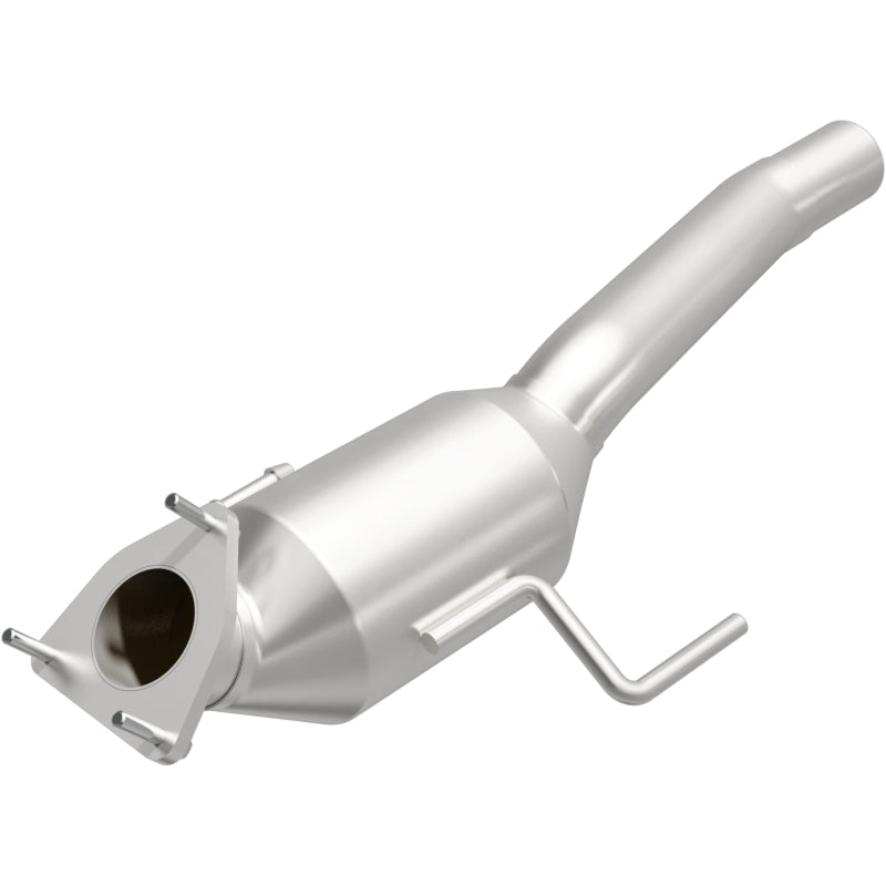 MagnaFlow Direct Fit Catalytic Converter 04-07 VW Touareg 4.2L Passenger Side