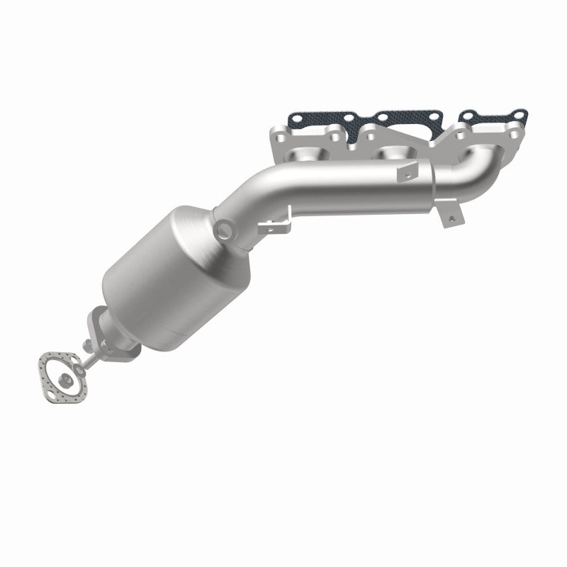 MagnaFlow Direct Fit Catalytic Converter 10-12 Hyundai Genesis 3.8L