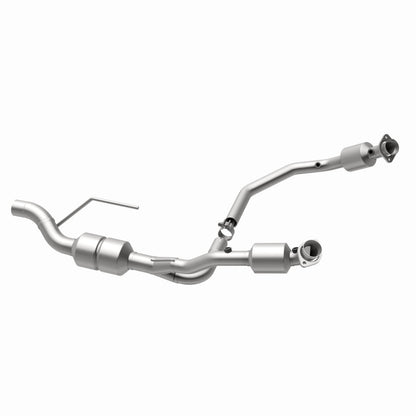 MagnaFlow Direct Fit Catalytic Converter Dodge 01-02 Ram 1500/2500/3500 Van 5.9L