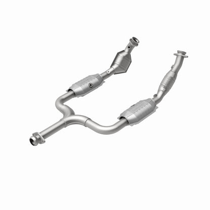 MagnaFlow Direct Fit Catalytic Converter 01-04 Ford Mustang 3.8L CA