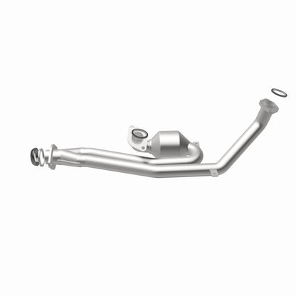 MagnaFlow Direct Fit Catalytic Converter 01-03 Toyota Sienna 3.0L