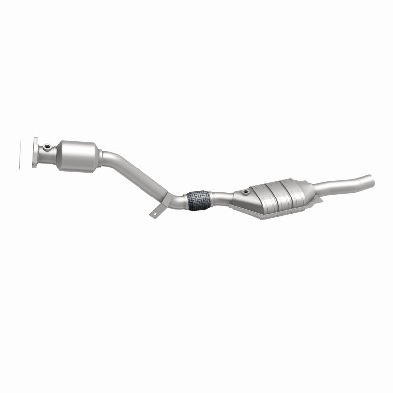 MagnaFlow Direct Fit Catalytic Converter 03 Volkswagen Passat 2.8L