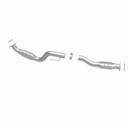 MagnaFlow Direct Fit Catalytic Converter 03-05 Express 2500 4.8L Passenger Side