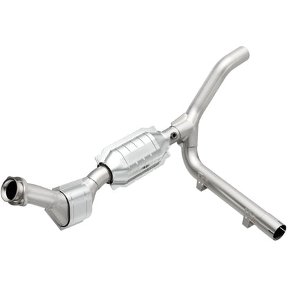 MagnaFlow Direct Fit Catalytic Converter 97-98 Ford F-150 Pickup 4.2L P/S 4WD
