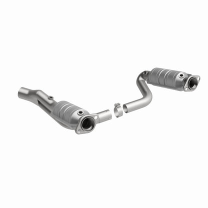 MagnaFlow Direct Fit Catalytic Converter Raider 2006 8 4.7L