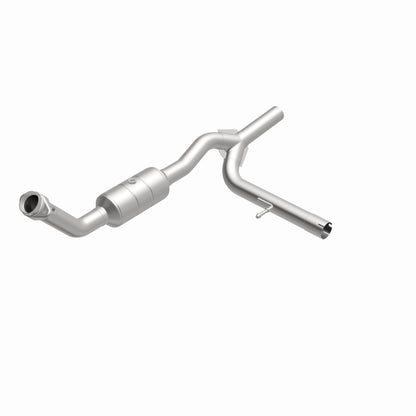 MagnaFlow Direct Fit Catalytic Converter F-150 04-06 8 4.6L