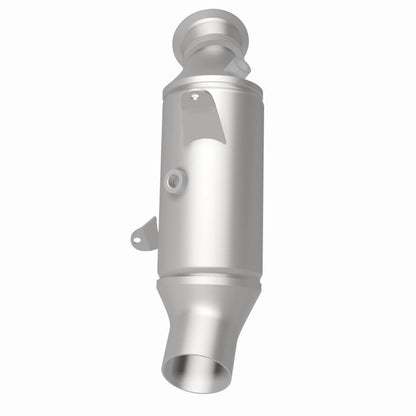 MagnaFlow Direct Fit Catalytic Converter 2015 BMW 640i/740i Underbody