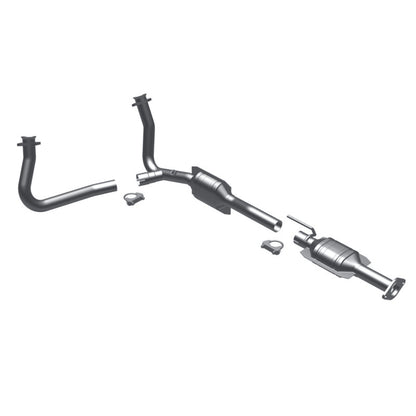MagnaFlow Direct Fit Catalytic Converter 96-97 Ford Aerostar 4.0L