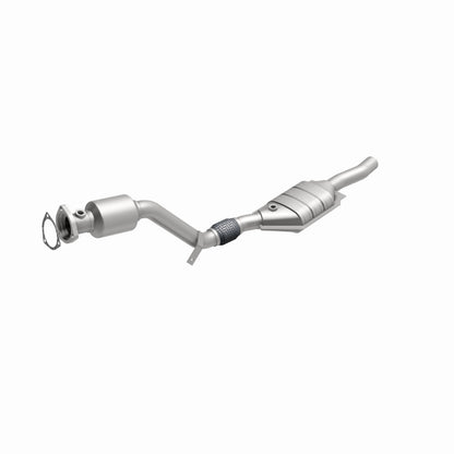 MagnaFlow Direct Fit Catalytic Converter 03 Volkswagen Passat 2.8L