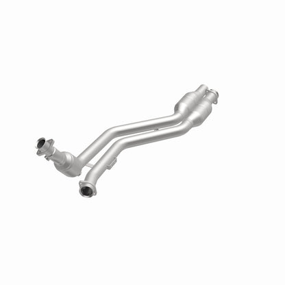 MagnaFlow Direct Fit Catalytic Converter 02-03 Mercedes CLK430 4.3L Passenger Side