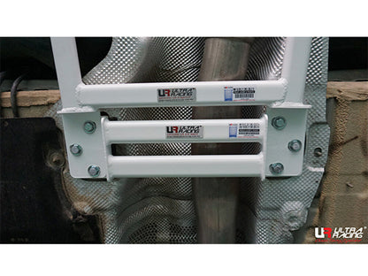 Ultra Racing - 2pt Mid Lower Brace -  2012+ BMW 3 Series F-30 - UR-ML2-2544