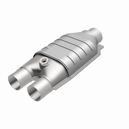 MagnaFlow Universal Catalytic Converter 2.5 inch/2 inch S/D PC2 Rear