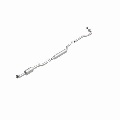MagnaFlow Direct Fit Catalytic Converter 2008-2009 OUTLANDER 2.4 L Underbody