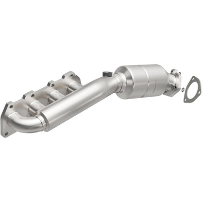 MagnaFlow Direct Fit Catalytic Converter 02-04 VW Passat 4.0L