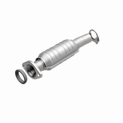 MagnaFlow Direct Fit Catalytic Converter 04 Toyota Sienna 3.3L