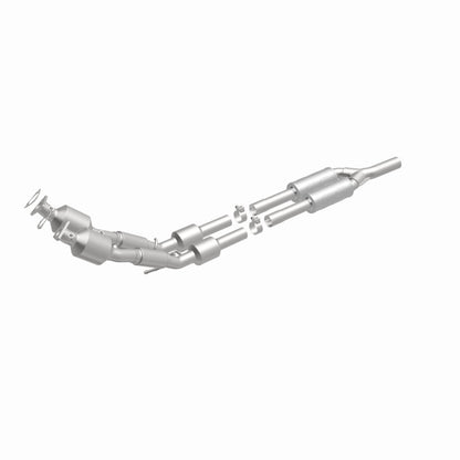 MagnaFlow Direct Fit Catalytic Converter 2012-2015 Passat (B7) 3.6L V6 OEM Grade