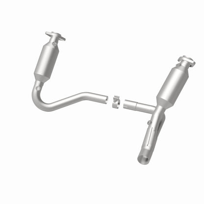 MagnaFlow Direct Fit Catalytic Converter California Grade 07-08 Dodge Durango 3.7L