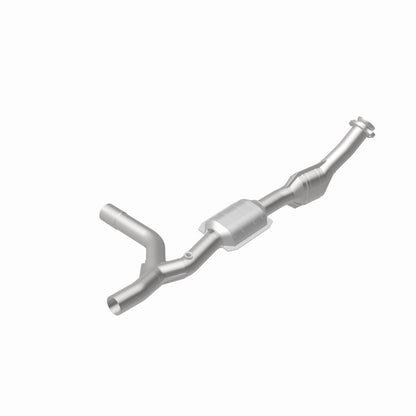MagnaFlow Direct Fit Catalytic Converter 97-98 E150/E250 4.2L PS