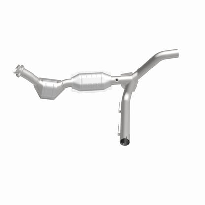 MagnaFlow Direct Fit Catalytic Converter 97-98 Ford F-150 Pickup 4.2L P/S 4WD