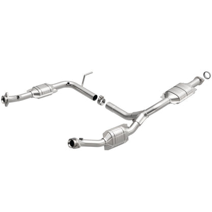 MagnaFlow DF Catalytic Conv 02-03 Ford Explorer 4.0L / 02-03 Mercury Mountaineer 4.0L (California)
