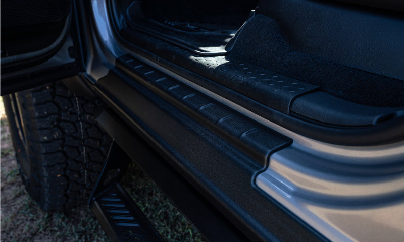 Bushwacker 09-19 Ram 1500/2500/3500 Trail Armor Rocker Panel and Sill Plate Cover - Black