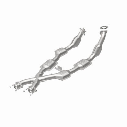 MagnaFlow Direct Fit Catalytic Converter 96-98 Mustang 4.6L 6-Cats