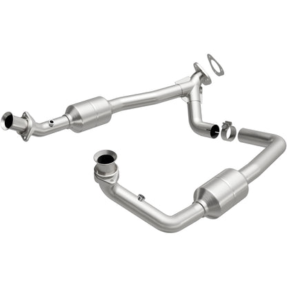 MagnaFlow Direct Fit Catalytic Converter 2002 Ford E-Series Vans 5.4L