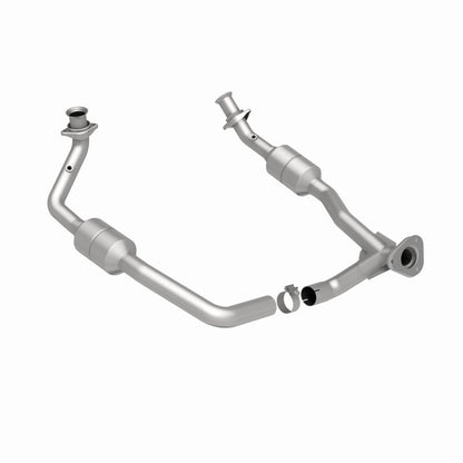 MagnaFlow Direct Fit Catalytic Converter 2002 Ford E-Series Vans 5.4L