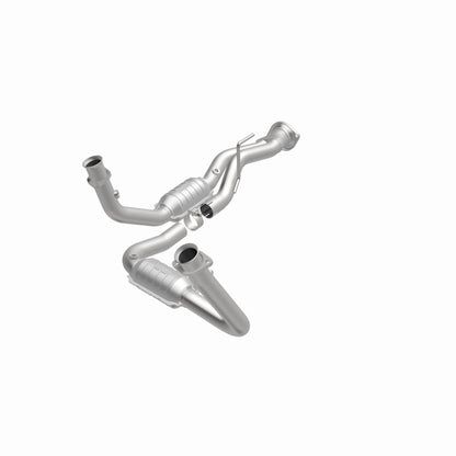 MagnaFlow Direct Fit Catalytic Converter 05-06 Jeep Grand Cherokee 3.7L Y-Pipe Assembly